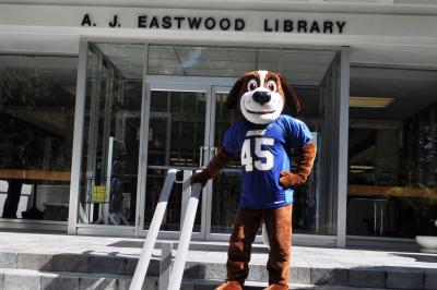 "Know Your Library Day" Set For Aug. 31