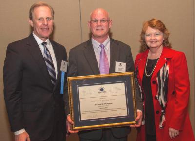 Dr. Thompson Receives SCICU Teaching Award