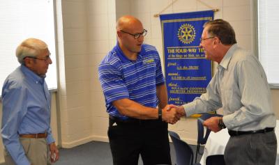 Limestone Head Coach Talks To Rotarians About Saints Football