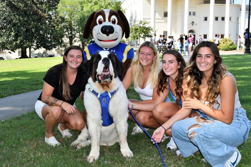 Students on front campus with Bernie