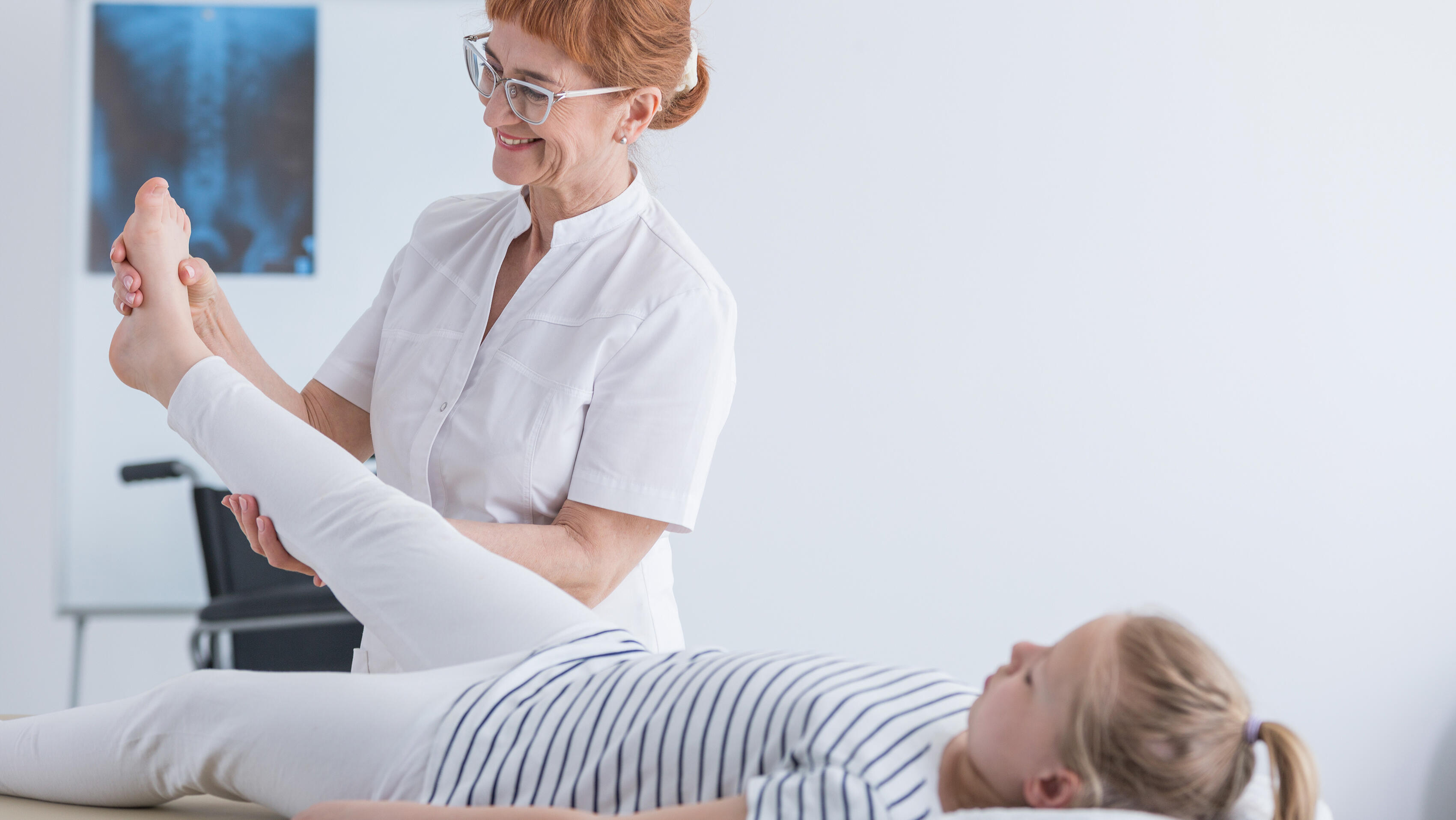 Health Sciences - Pre-Occupational Therapy - Physiotherapist in pediatric scoliosis clinic