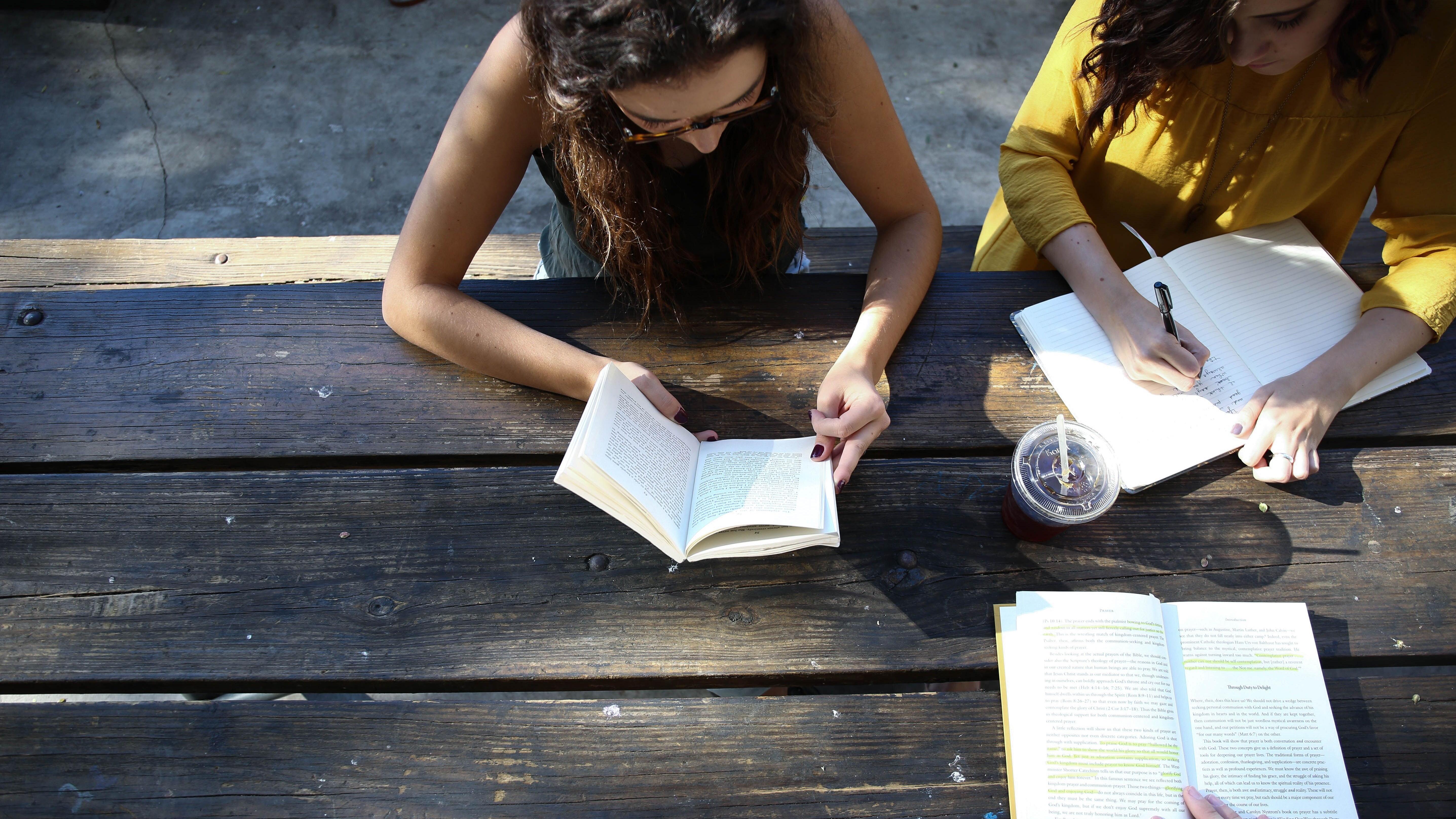 Students learning together