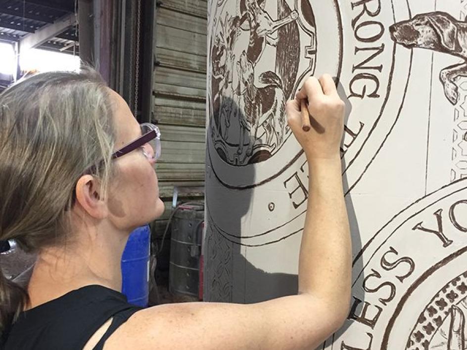 Professor Carolyn Ford Carves 2-Ton “Southernism” Art Piece In Arizona