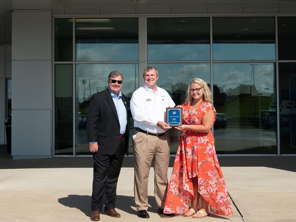 Sam Burns Presented With "Super Saint" Award By Limestone University